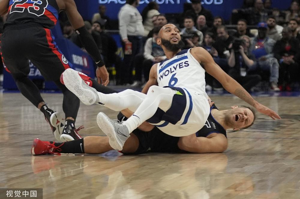 核心球员伤 核心球员伤